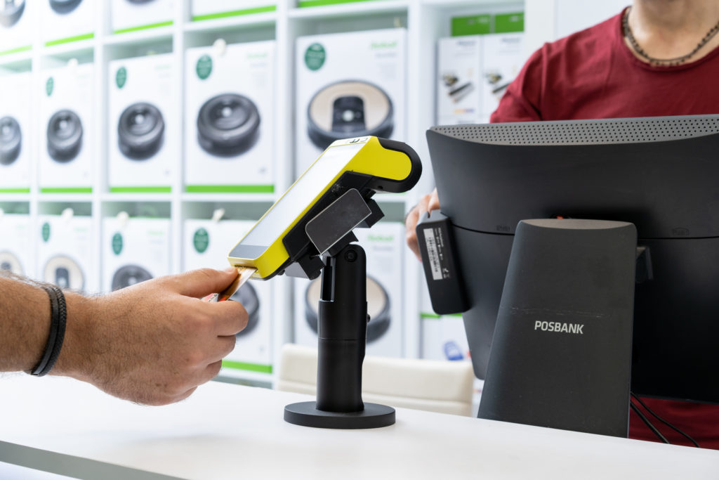 cashless payment device